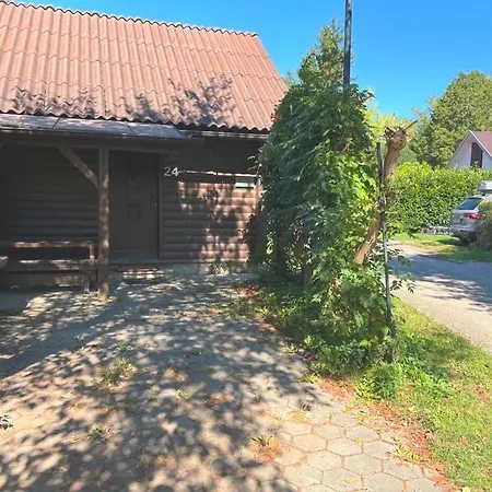 Rustic Catez Ganzes Holzhaus An Sloweniens Groesster Therme Сasa de vacaciones