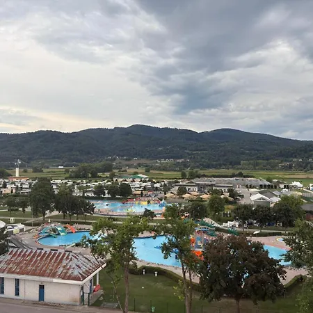 Catez Holzhaus An Der Therme Catez 펜션