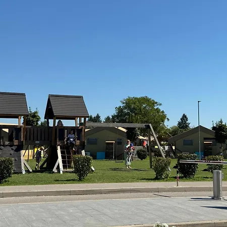 Rustic Catez Ganzes Holzhaus An Sloweniens Groesster Therme