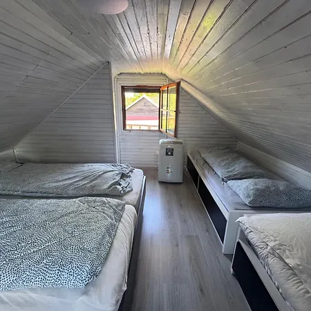 Catez Holzhaus An Der Therme Catez *