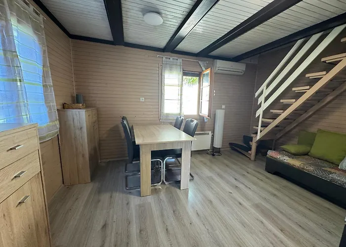 別荘 Catez Holzhaus An Der Therme Catez