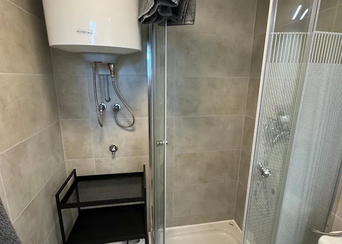 Catez Holzhaus An Der Therme Catez 別荘